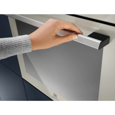 Духовой шкаф Electrolux LOE7C31S Духовой шкаф Electrolux LOE7C31S