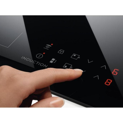 Варочна поверхня Electrolux IPE6440KXV